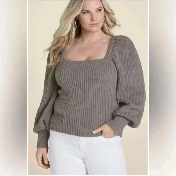 VENUS Sweaters - Venus Women’s Sweater size Large